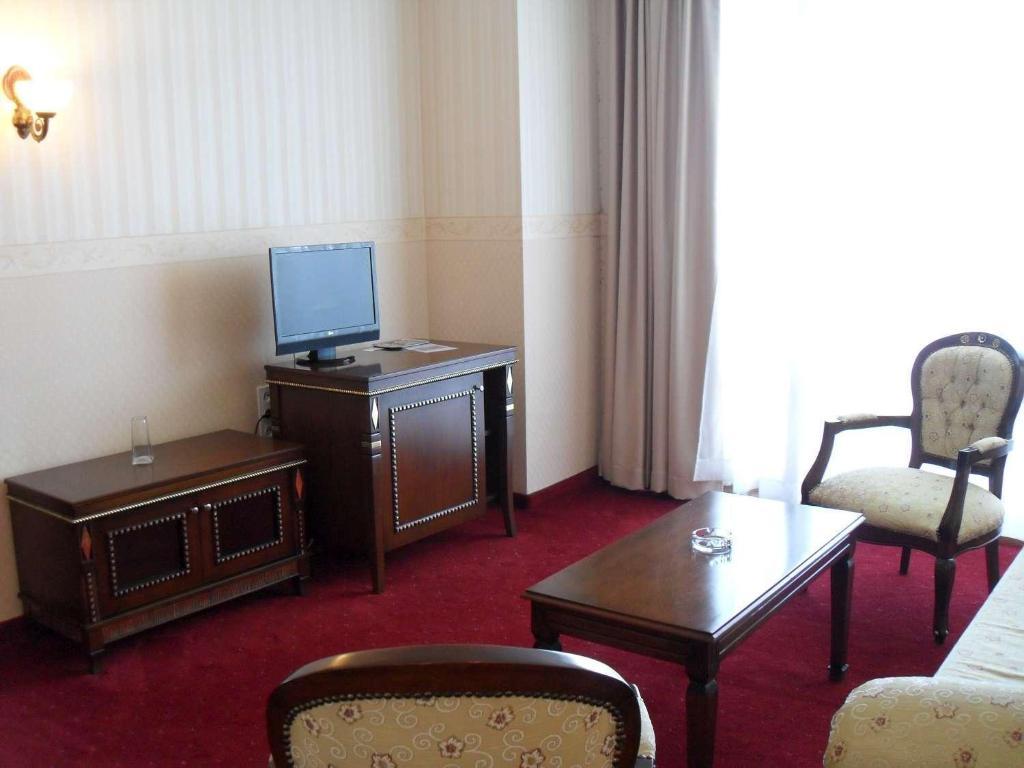 Hotel Hanat سينتس قسطنطين وهيلينا الغرفة الصورة