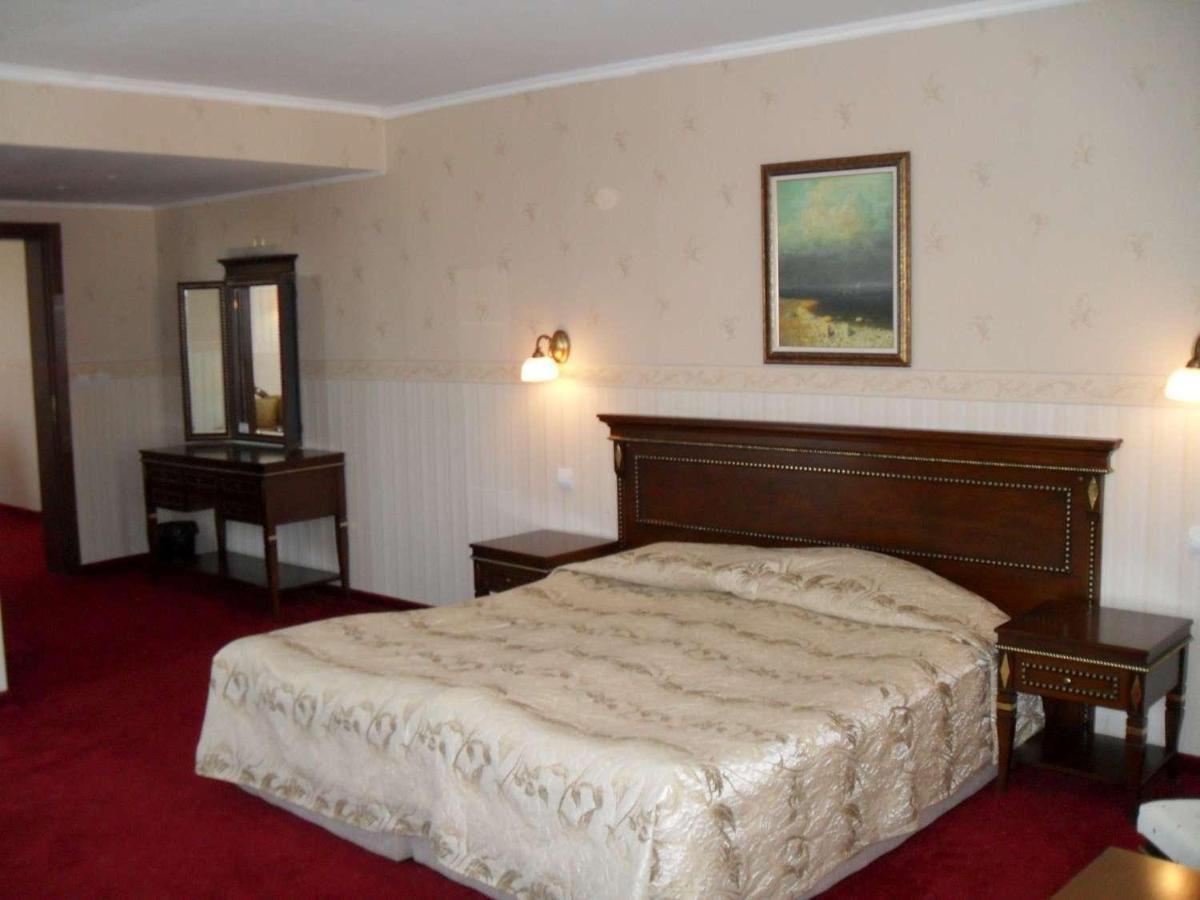 Hotel Hanat سينتس قسطنطين وهيلينا الغرفة الصورة